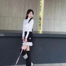 臺灣出貨 2025新款白色緊身高爾夫套裝半裙穿搭簡約時尚禮物韓流時尚