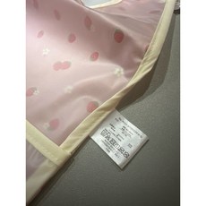 日本西松屋寶寶口水巾防水圍兜飯兜長袖圍兜，多款可選，純棉親膚，易清洗, 1個, 一入草莓防水圍兜