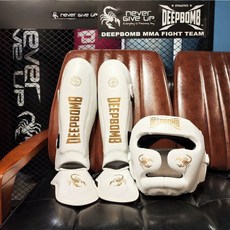古川小夫 DEEPBOMB 護頭 護腳脛 超值組合 含運價 泰拳格鬥MMA 拳擊用品 護具 護腿 防護 白色 白金款, 1個