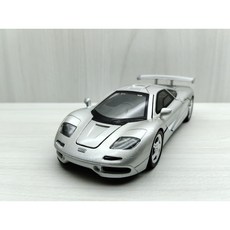 宅米吉 全新盒裝現貨 1:32 麥拉倫 McLaren F1 銀色 車燈恆亮開關 合金 模型車 聲光車, 1個