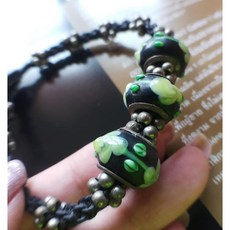 手編蠶絲蠟線【手工琉璃珠珠】綠白珠手鍊