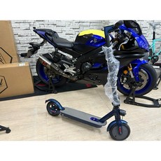 【鐵馬】玩酷.吋摺疊電動滑板車 魚眼大頭燈 底燈, 1個