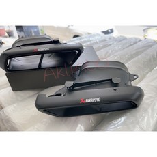 Akrapovič 方形卡夢尾飾管 適用於 W205 GLE 改裝 消光黑化 雙出, 一對售價,銀色