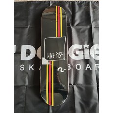 ninepush 滑板板面 8.0尺寸 超人款 全新未拆封 送砂紙, 如圖所示, 1個