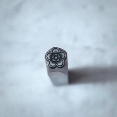 kwoyu鋼印 臺灣出貨 精美花紋 金銀加工專用鋼印 高精度 高硬度 手工鏨刻工具, 1個, 11號