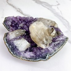 水晶專賣 NO.16 巴西紫晶片 紫水晶簇 共生礦 紫水晶 晶簇 水晶簇 消磁 淨化 風水擺件 原礦 水晶, 1個, Z16:長18寬12公分重量:1193克