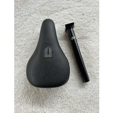 CULT 黑色 BMX Pivotal 座墊, 如圖所示, 1個