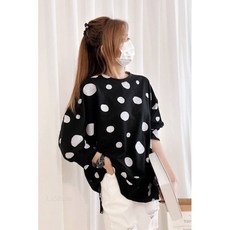 大小點旁開叉T 1746 大小點點滿版薄款上衣, 黑