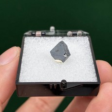 광물 표본 상자 A14B 1PCS 100 천연 자철석 돌과 크리스탈 치유 석영 보석 교육 크기 353535mm, 옵션16) O