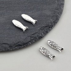비즈톡 [SVP-07-03]순은펜던트 실버925 행운긴물고기 13x5mm (내경1mm) 가로홀 물고기펜던트