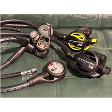 ATOMIC T3 調節器組 B2 備用調節器 潛水單錶 台灣公司貨 2年保固, 黑色,黃色, ATOMIC T3 調節器組 B2 備二 單錶 2年保固 萬向接頭