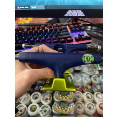 雷橋 thunder T橋 進口滑板橋 鍛造底座 單空滑板橋 尺寸147 pu基本無磨損, 如圖所示, 1個