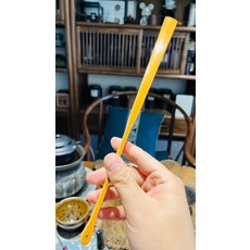 新安扇藝 程浩 癸卯年新作底釘位垂露頭明式燕尾 靈芝頭全玉竹文玩摺扇 尺寸97寸20排口16方 選用程新安老師10年以上玉竹老料, 如圖所示, 1個