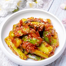 국내산오이소박이 반찬오이소박이 아삭한오이김치 국내산 수제 오이소박이 1kg 통반찬