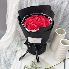 輕奢高級感甦醒玫瑰花束情人節送女朋友香皂手捧花生日禮物伴手禮, 送禮帶, 甦醒玫瑰紅色花束