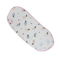 森林動物圖案嬰兒包巾：親膚透氣，防驚嚇，多功能用途，寶寶四季皆宜的舒適選擇