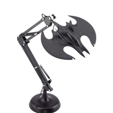 DC蝙蝠翼造型檯燈，可調節燈臂，黑色金屬質感，蝙蝠俠主題閱讀工作燈, 黑色