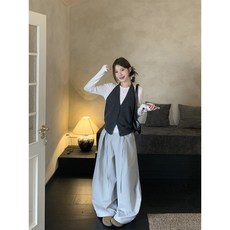 灰色擊穿掛脖鍛衫長袖打底衫女 秋季時尚休閒闊腿褲