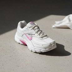 나이키 이니시에이터 394053-104 여성 운동화 러닝화 스니커즈