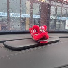 好貨特惠 迷你醒獅國潮醒獅汽車車載擺件 迷你可愛尺寸8cm招財車內個性, 紅色, 1個