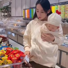 캥거루후드긴팔 엄마아이후드티 아빠육아용후드티 캥거루후드티 외출용캥거루아기후드티 남녀공용후드티 아기일체후드티 임산부의류 아기담는상의 수유티셔츠 아기일체형의류 아기보온후드티 겨울수유복
