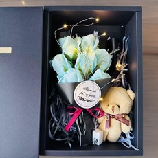 新款推薦浪漫情人節玫瑰香皂花花束禮盒送情侶閨蜜老師節日生日禮物, 1個, 7朵雲水藍led燈禮盒