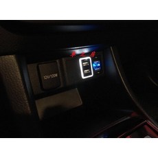車之房 車美式 防眩光版 白光藍光 雙孔USB 盲塞式 充電橘光 SIENTA ALTIS WISH RAV4