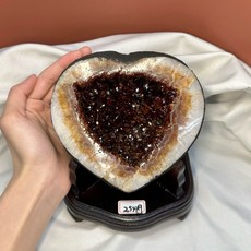 頂級酒黃愛心黃晶洞 2.54kg 巴西黃水晶 紫晶洞 愛心晶洞 收藏品, 絕對頂級黃水晶愛心晶洞2.54公斤, 1個