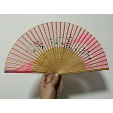 精品花草圖案絹布摺扇, 如圖所示, 1個