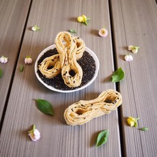 六月初一 8結蛋捲 40支入/盒 贈提袋, 1套, 芝麻40支