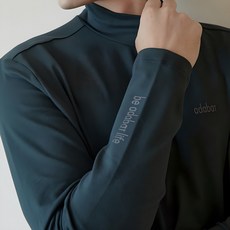 adabat 男士半高領T恤