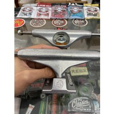 independent 因地 indy 滑板進口橋 尺寸139 PU無磨損, 如圖所示, 1個