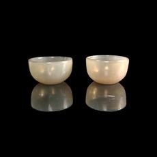 博古珍藏 稀有原角雕茶杯酒杯一對．42公克．老件收藏．超值回饋, 1個