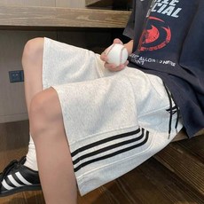 運動短褲 男 夏天 冰絲涼感 輕薄透氣 五分褲 彈性 寬褲 休閒 跑步 健身 短褲, 白灰黑條