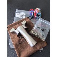 不銹鋼 630不銹鋼弓頭 鈦合金萬向龍齒 航空鋁手柄 弓門 帶瞄具 皮筋 泥丸 防滑圈 收納包, 如圖所示, 1個