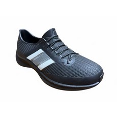 adidas 男士運動鞋