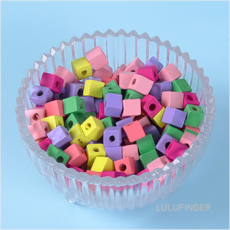 [룰루핑거] 우드비즈 미니 사각 구슬 색상랜덤 0.8cm (약 50g/약 200개입), 없음
