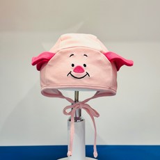 디즈니베이비 야탑NC점 귀여운 피글렛 아기모자입니다~~ 귀여운 얼굴과 쫑긋 귀가 달려있어요~~~
