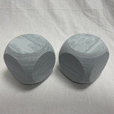 DAYEHFOAM 8cm EVA FOAM木紋骰子(無印圖案）（2個/組）, 8cm圓角大理石紋骰子（淺灰*2）, 1個