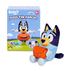 Bluey Pass The Parcel 뮤지컬 게임 부드러운 포옹 가능 20cm(8인치) 플러시. 세 가지 인터랙티브 핫 보타토 포함. 재미있는 가족 파티 게임 및 유치원 1, Bluey Pass The Parcel 뮤지컬 게임,