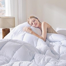 DOWNCOOL Comforters 캘리포니아 킹 사이즈 이불 인서트 화이트 사계절용 이불 경량 퀼트 코너 탭이 있는 다운 대체 호텔 (화이트 264.2 x 243.8