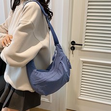 데일로엔 여성 가방 반달 크로와상 호보 크로스백