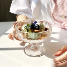 現貨快速出貨復古高腳聖代杯 布丁杯 甜點杯 水果杯 聖代 冰淇淋杯 水晶玻璃杯復古琥珀浮雕高腳杯沙拉水果甜品杯酸奶冰激, 【聖代玻璃杯】透明（300ml）－１個, 1個