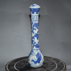 手繪青花 筆桿筆架, 如圖所示