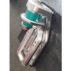 陸地衝浪板 S1 陸地衝浪板免蹬轉向系統 CNC航空鋁材質 PU軸承設計, 如圖所示, 1個