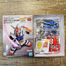 BANDAI 鋼彈模型 SD EX-STANDARD V GUNDAM 組裝模型, RX-78-2 GUNDAM, 1個