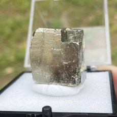 광물 표본 상자 자연 중국 운남 큐브 황철석 원시 교육 수집 치유 돌 홈 장식 크기 50X50mm, 옵션04) 3