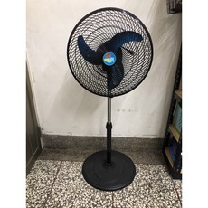 台中現貨 發票 16吋左右擺頭立扇 強力家用扇 風大電扇 集中風力前網 大風量 立扇 工業扇 涼風扇 循環扇 台灣製造, 黑色,宅配通/嘉里/黑貓(可貨到付款)最多三台, TY-1601