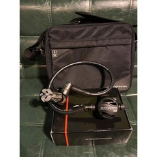 島嶼潛水 ATOMIC T3 潛水鈦合金調節器，輕盈耐用，呼吸順暢，深潛安全首選，操作簡單易上手，時尚外觀設計