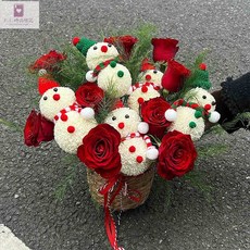 KiKi 新品永生花愛心花束玫瑰抱抱桶 閨蜜生日禮物, 初雪-【瑞雪紛飛】編織籃-21朵混搭花束